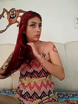 Derieri Blush online show from May 19, 1:18 pm