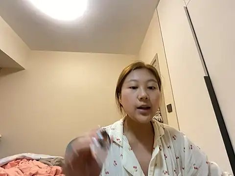 Snapshot of tutu512 chatting on April 19, 2:51 pm tutu512 online show from April 19, 2:51 pm
