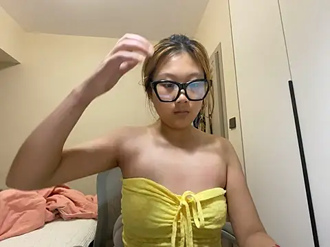 tutu512 online show from June 23, 1:09 pm