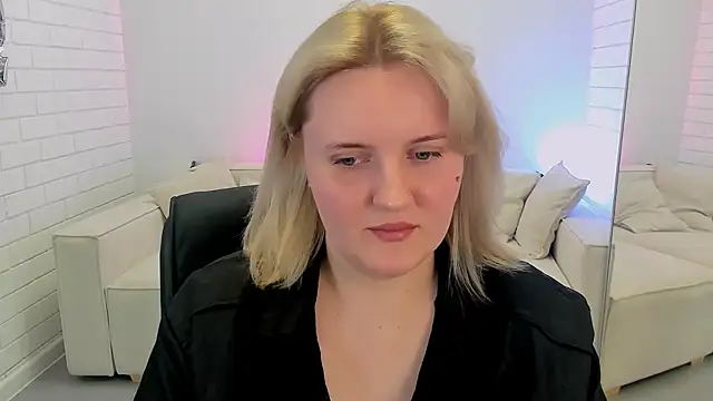 KathyBriggs online show from April 3, 5:36 am