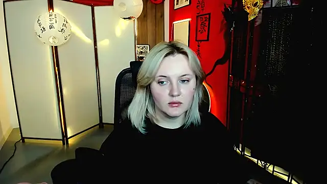 KathyBriggs online show from May 13, 5:03 am
