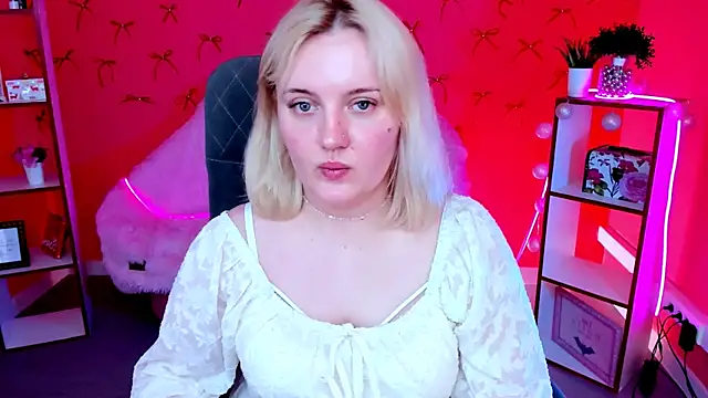 KathyBriggs online show from March 27, 8:26 am