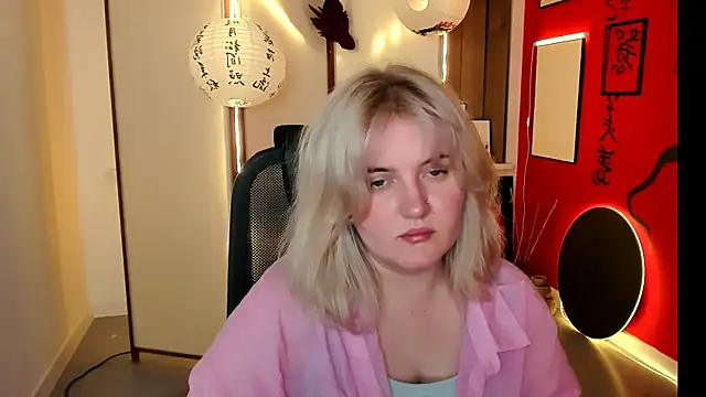 Snapshot of KathyBriggs chatting on May 29, 5:13 am KathyBriggs online show from May 29, 5:13 am