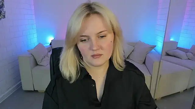 KathyBriggs online show from March 28, 5:19 am