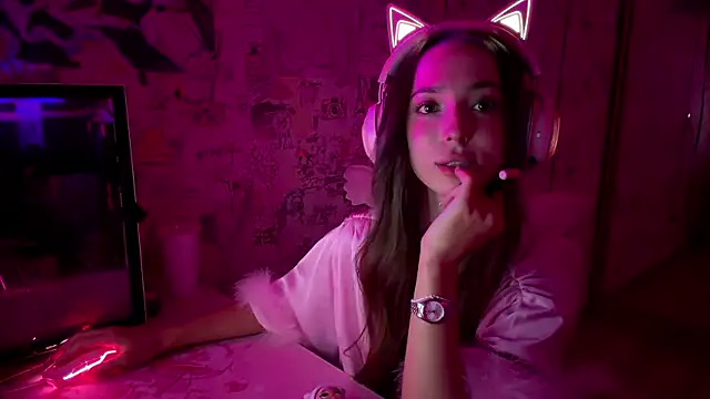 Snapshot of Lesikk chatting on March 28, 3:02 pm Lesikk online show from March 28, 3:02 pm