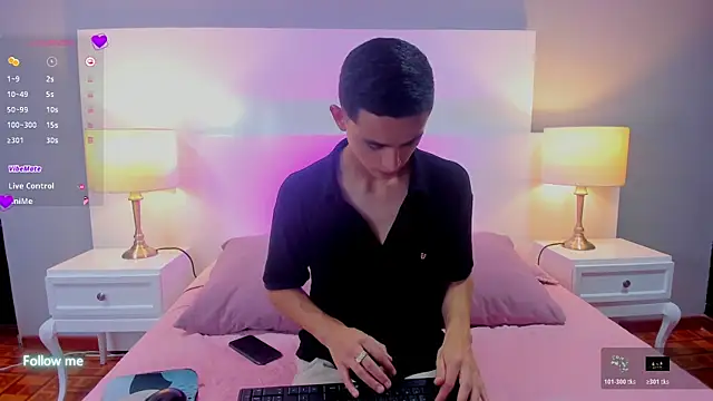 Jostyn rous online show from March 31, 12:18 pm