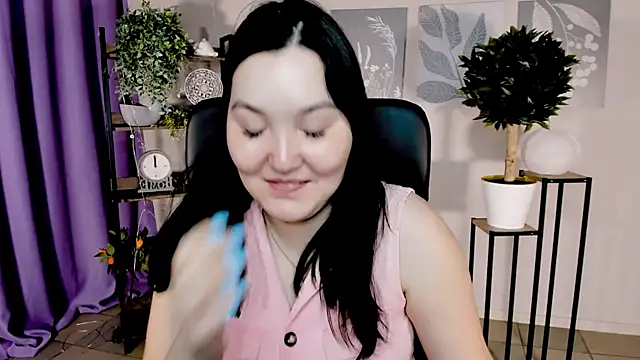CamilaMartiez online show from May 13, 2:35 pm