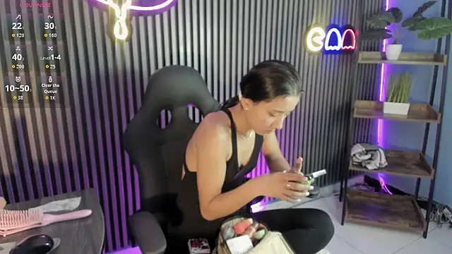 Luna roose1 online show from April 22, 12:34 pm