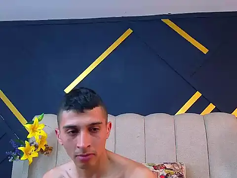 MiaANDronyy online show from March 29, 7:26 pm