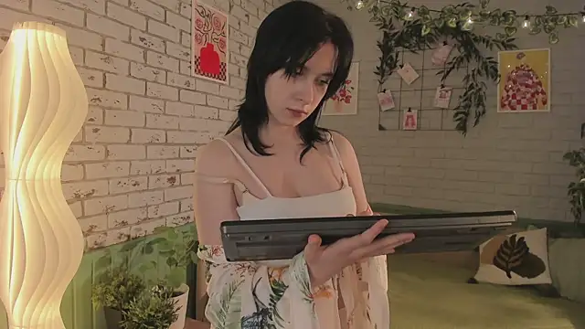 miraiakik online show from March 29, 2:41 pm
