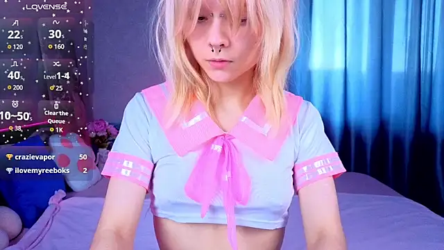 PerryKitty online show from May 27, 3:19 pm
