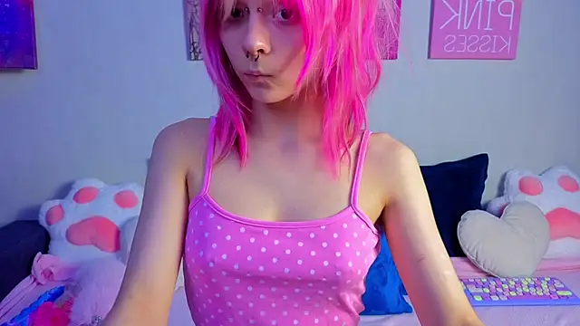 PerryKitty online show from June 24, 5:11 pm