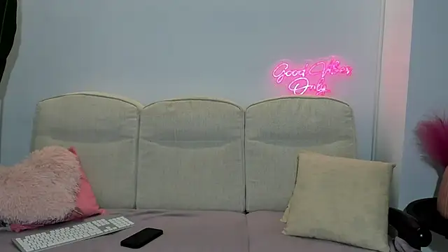 Cassy-Foxy online show from May 10, 6:39 am