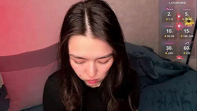 lilysolar online show from April 23, 4:52 pm