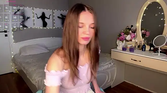 OdetteTrentinella online show from March 31, 6:26 am