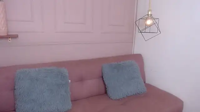 Violet 2003 online show from March 31, 2:08 pm