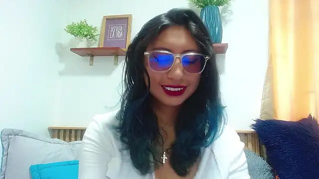 Violet 2003 online show from May 28, 2:23 pm