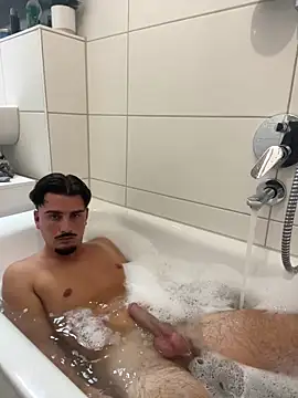 fuckkboy11 online show from March 25, 6:40 pm