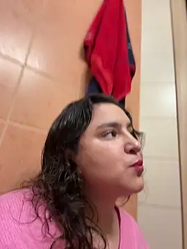 Snapshot of ms_Suzy chatting on March 31, 10:12 pm ms Suzy online show from March 31, 10:12 pm