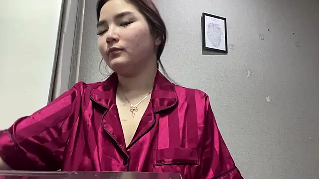 LammingLoner online show from April 8, 3:35 pm