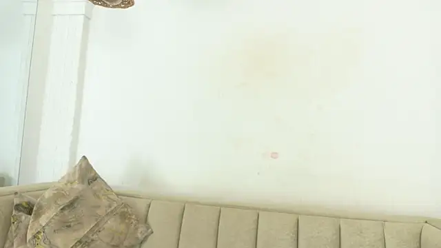 alix rada online show from April 14, 7:30 pm