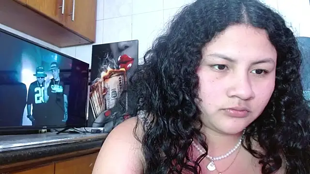 Slut Full Messy online show from March 26, 4:33 am