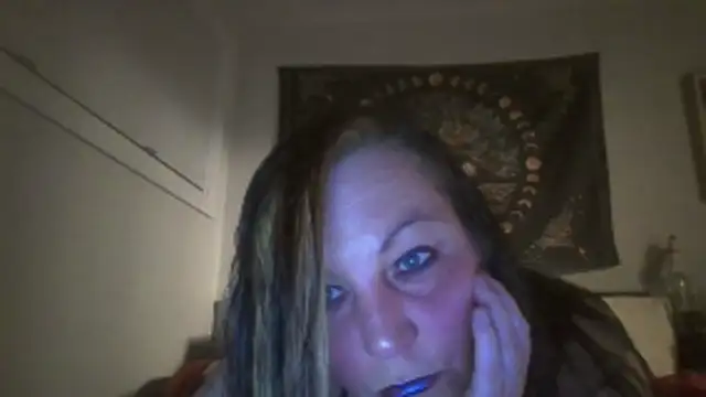 Snapshot of Queenemerald chatting on March 26, 3:49 am Queenemerald online show from March 26, 3:49 am