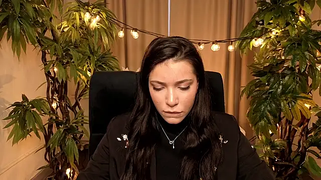 AnnaWillyams online show from March 26, 1:09 pm