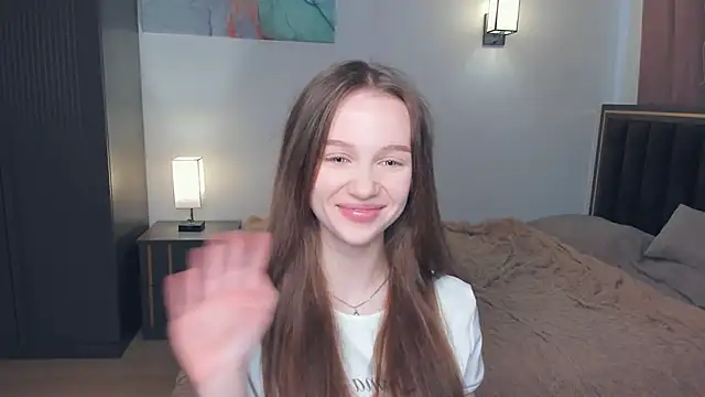 SharriSang online show from April 2, 7:04 am