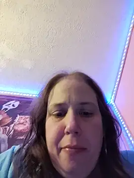 023thickandjuicy07 online show from June 18, 3:05 am