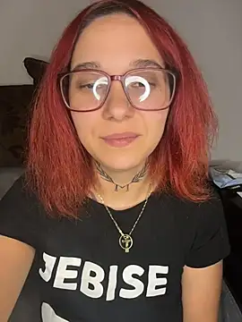 Snapshot of jebise23 chatting on July 7, 7:50 pm jebise23 online show from July 7, 7:50 pm