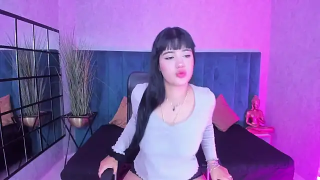 Antoniajblair online show from April 22, 11:17 am