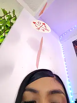 yvonne 1998 online show from March 25, 9:14 pm