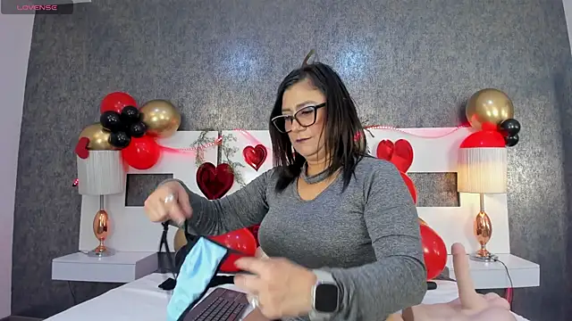 Snapshot of anna__lu chatting on May 15, 2:59 pm anna lu online show from May 15, 2:59 pm