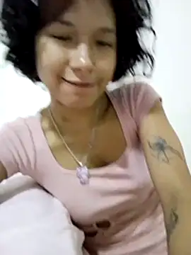 Yi Uzi online show from July 3, 2:51 am
