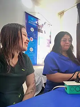 Snapshot of velen_09 chatting on June 20, 11:15 am velen 09 online show from June 20, 11:15 am