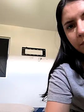 Snapshot of Annarhode chatting on April 10, 7:10 pm Annarhode online show from April 10, 7:10 pm