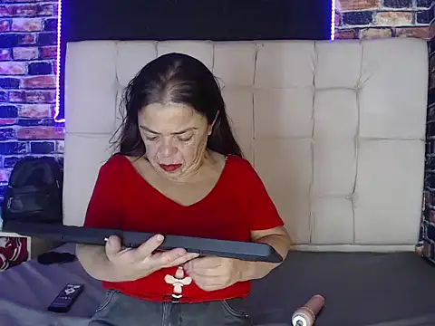 mialuna303av online show from April 2, 12:51 am