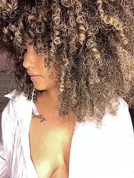 Kendra curly online show from May 6, 5:22 am