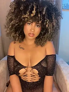 Kendra curly online show from June 6, 3:45 am