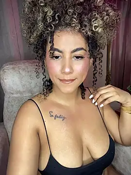 Kendra curly online show from June 25, 11:32 pm