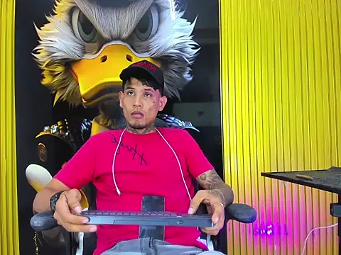 Winsord Bigcock online show from March 28, 7:26 pm