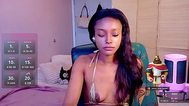 Amber Fae online show from June 16, 4:07 pm