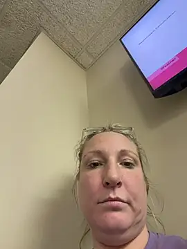 sweetkacibaby online show from May 11, 5:43 pm