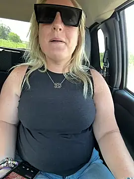 Snapshot of sweetkacibaby chatting on July 16, 3:20 pm sweetkacibaby online show from July 16, 3:20 pm