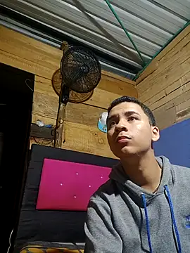 Emyli Liamm online show from March 26, 9:07 am