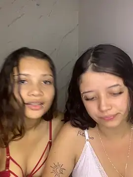 Snapshot of pricila887 chatting on June 26, 8:42 am pricila887 online show from June 26, 8:42 am