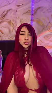 SweetLittleRed online show from April 22, 3:46 am
