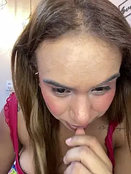 Jullyanaximeness online show from July 5, 6:15 pm
