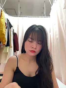 Naked-xx online show from May 28, 12:00 pm